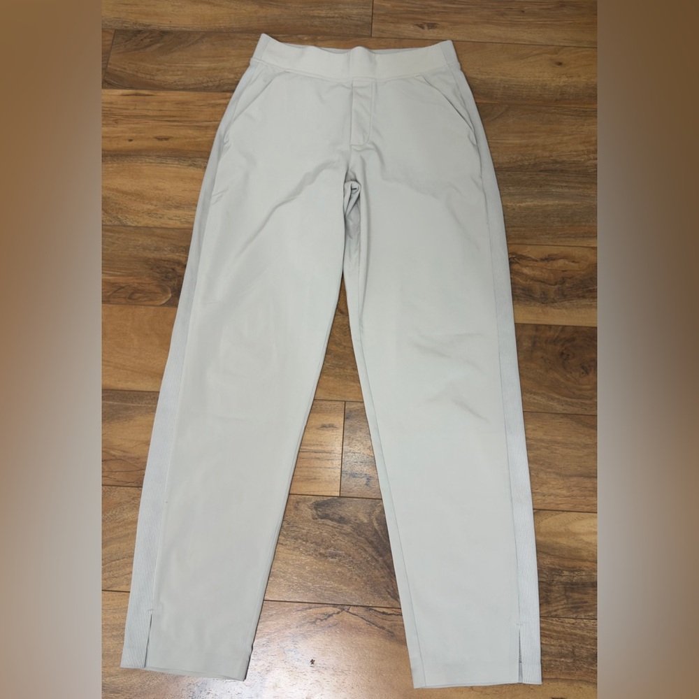 Athleta Brooklyn Ankle Pants, Beige Women’s Size 0